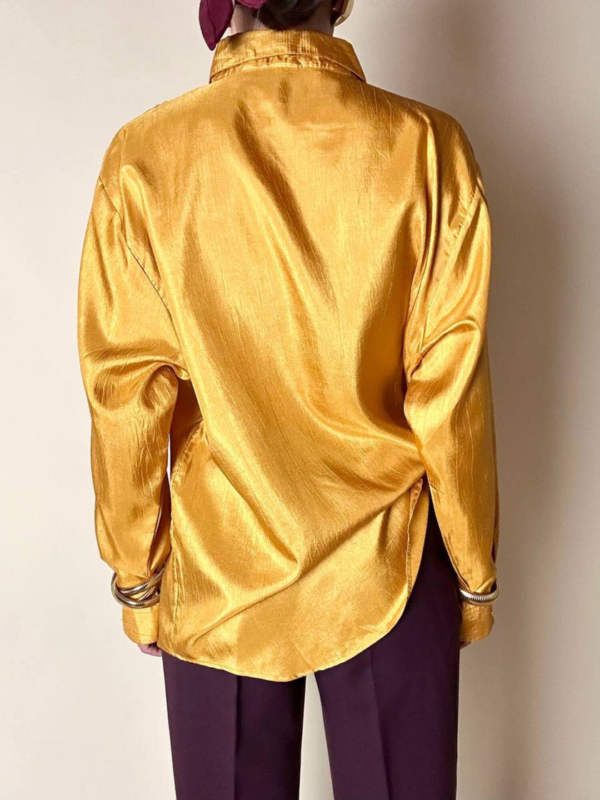 Camicia oversize in raso stropicciato color zafferano