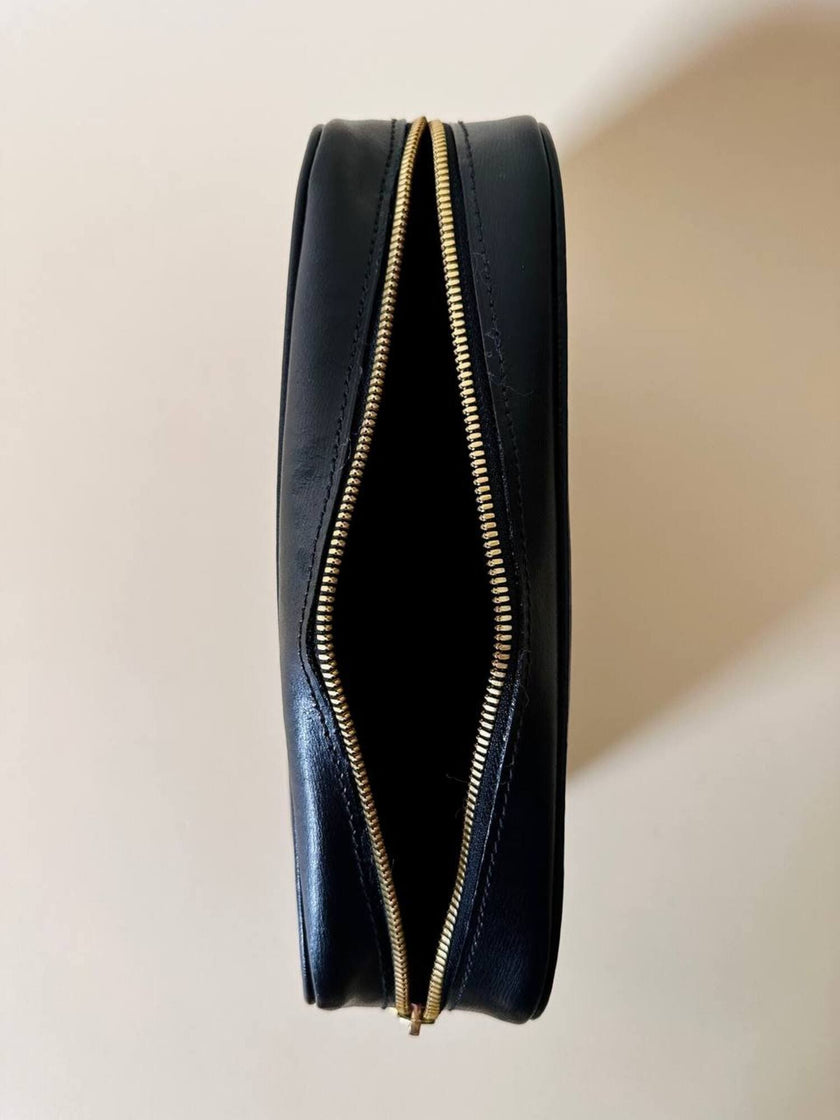 Beauty case in ecopelle nera “Valentino Garavani”
