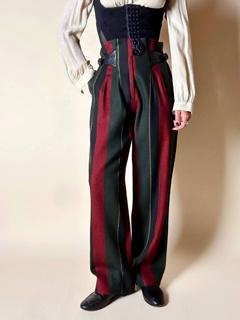 Pantalone a vita alta in lana jacquard a righe verticali con cinturini in pelle nera