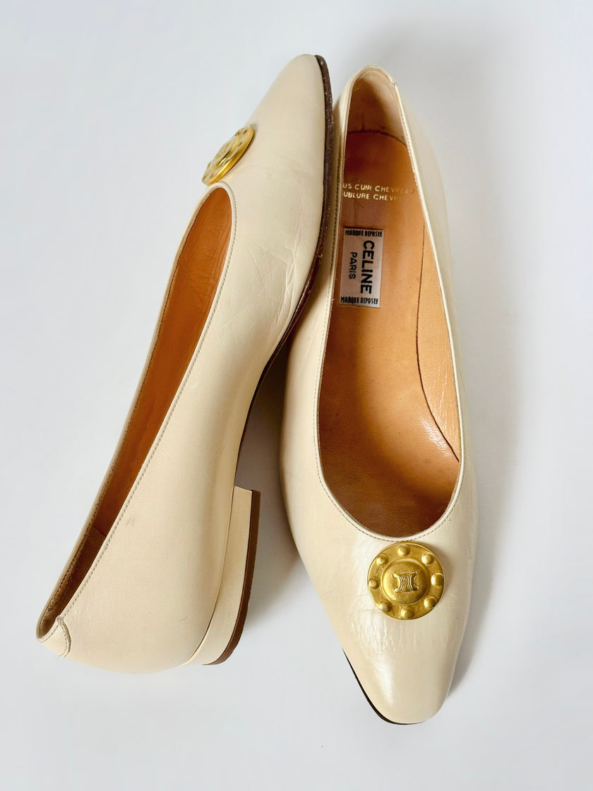 Ballerine vintage Celine Paris in pelle avorio con medaglioni dorati logati