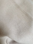 Bermuda Yves Saint Laurent in cotone color sabbia con bottoni dorati con logo YSL