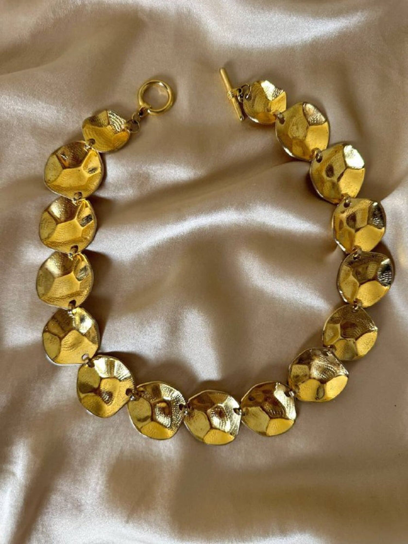 Collier dorato a pepite