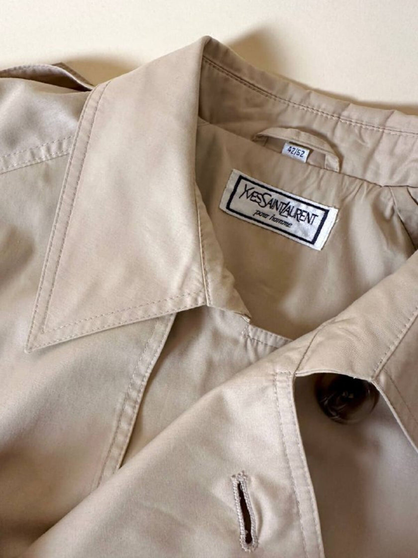 Trench color sabbia “Yves Saint Laurent”