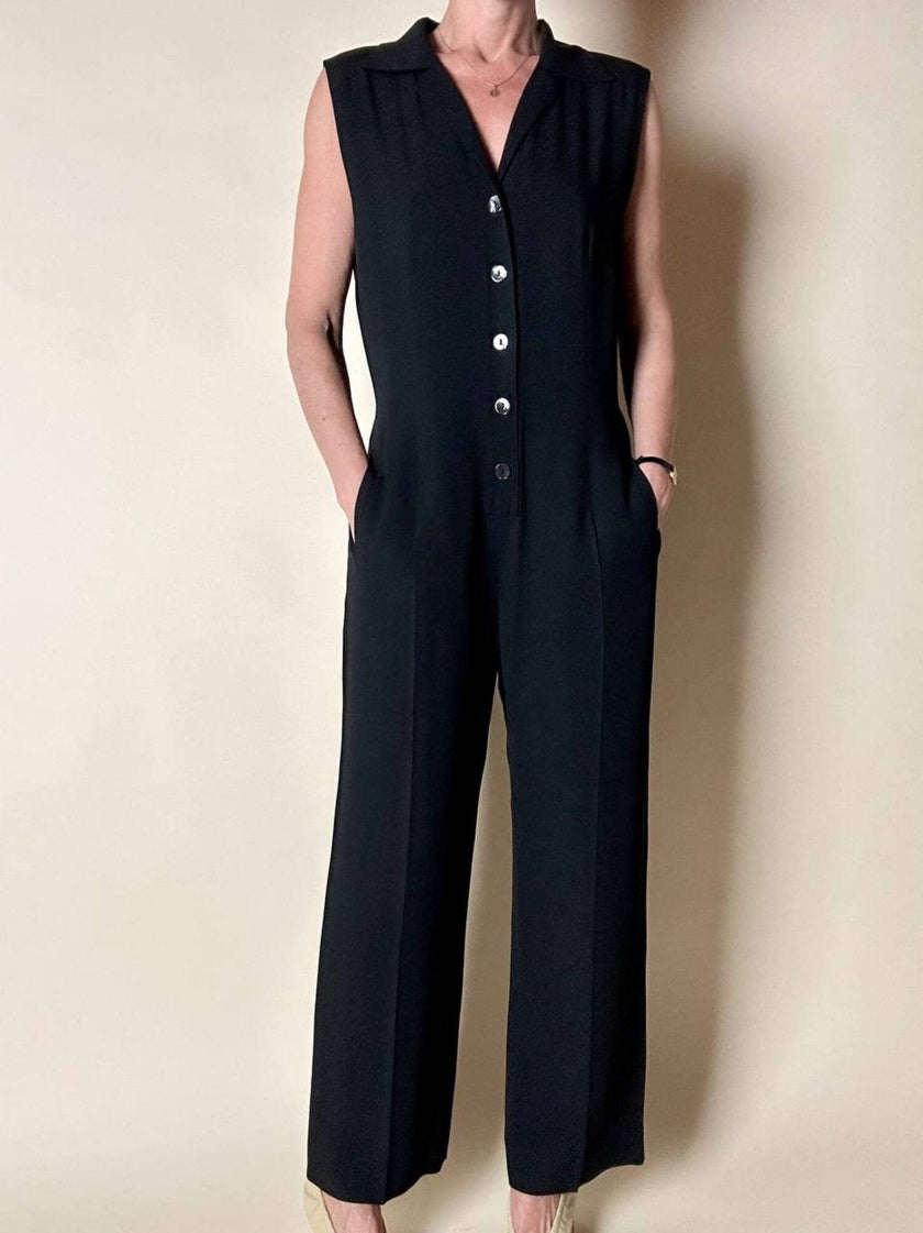 Jumpsuit Sportmax nera con abbottonatura frontale e pantalone con piega