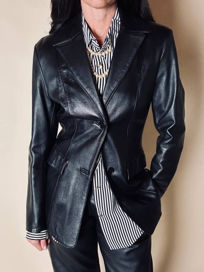 Blazer vintage in pelle nera Blue Deep taglio classico sciancrato