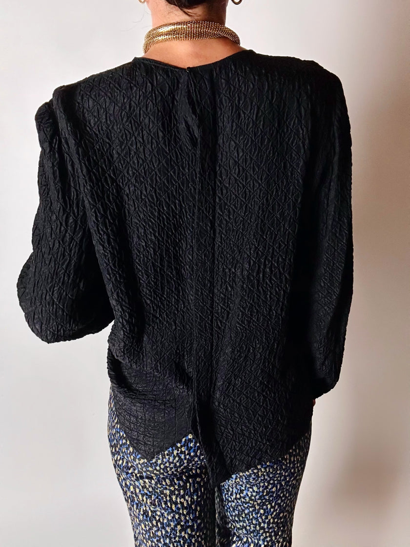 Blusa vintage Valentino Miss V in seta nera goffrata