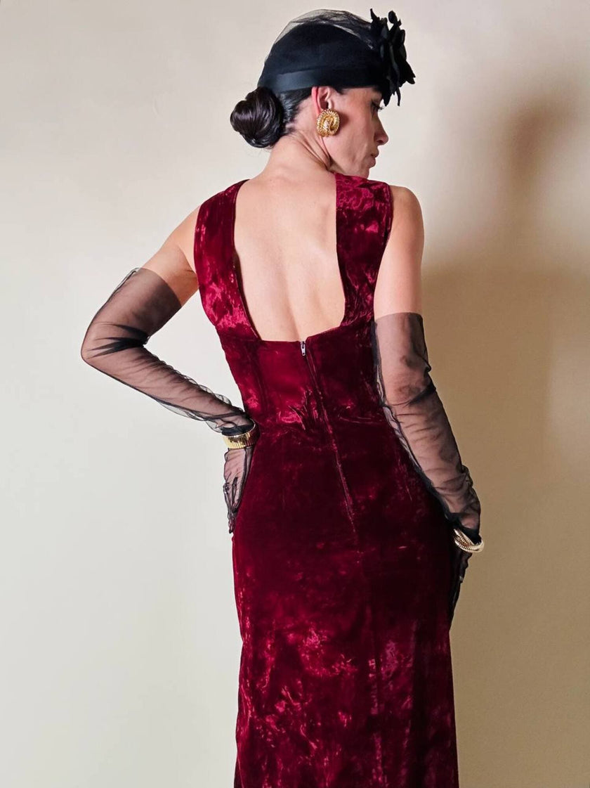 Abito lungo in velluto bordeaux “Evening Chic by Nancy Bracoloni”