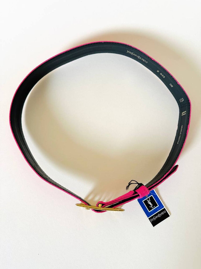 Cintura in gros grain fucsia con fibbia logata color oro “Yves Saint Laurent”