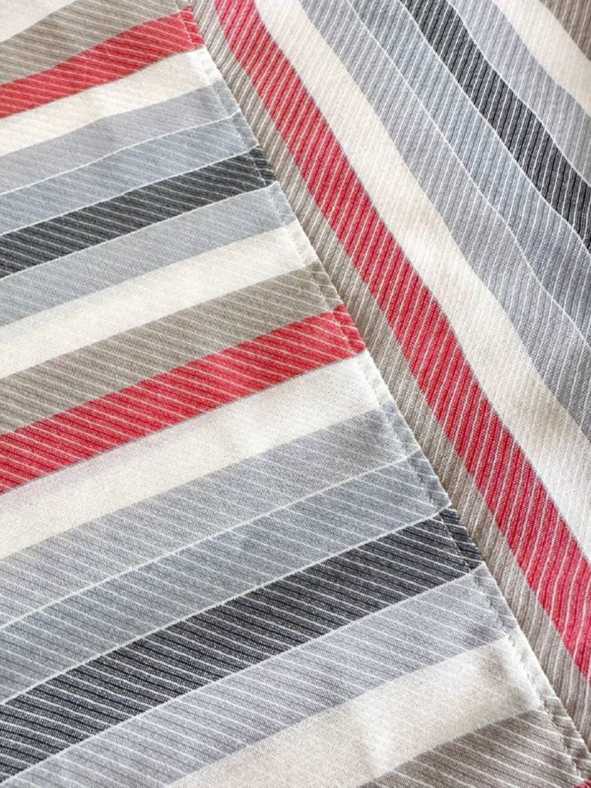 Camicia Yves Saint Laurent a righe multicolori con manica a pipistrello