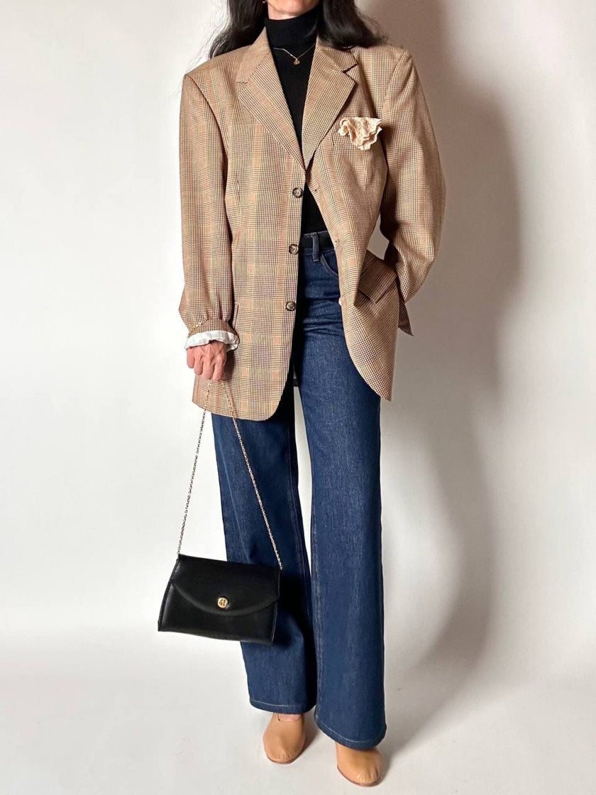 Blazer vintage oversize in fresco di lana principe di Galles beige e marrone con pochette in seta Vincam