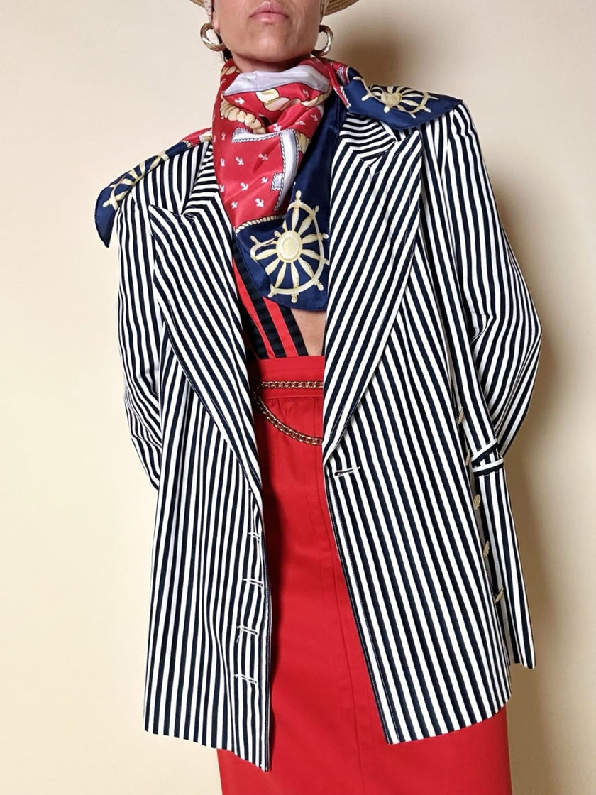 Blazer doppiopetto a righe bianche e blu “Mondí”