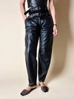 Pantalone vintage in pelle e camoscio nero a vita alta con doppie cinture