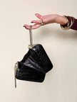 Borsa a bauletto in pelle stampa coccodrillo color testa di moro con manici a catena
