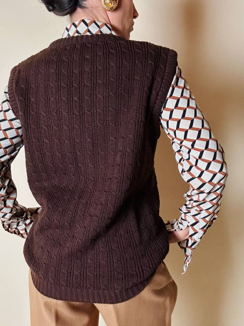 Gilet vintage in lana marrone lavorato a trecce con bottoni effetto cuoio
