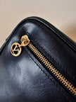 Beauty case in ecopelle nera “Valentino Garavani”