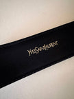 Cintura in camoscio nero con placca logata in metallo oro “Yves Saint Laurent”