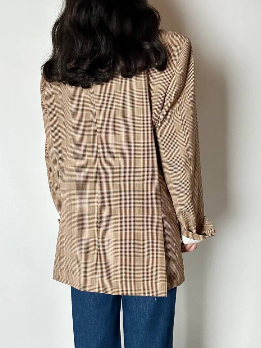 Blazer vintage oversize in fresco di lana principe di Galles beige e marrone con pochette in seta Vincam