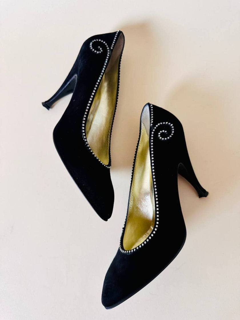 Décolleté in suede nero con dettaglio gioiello “Pollini”