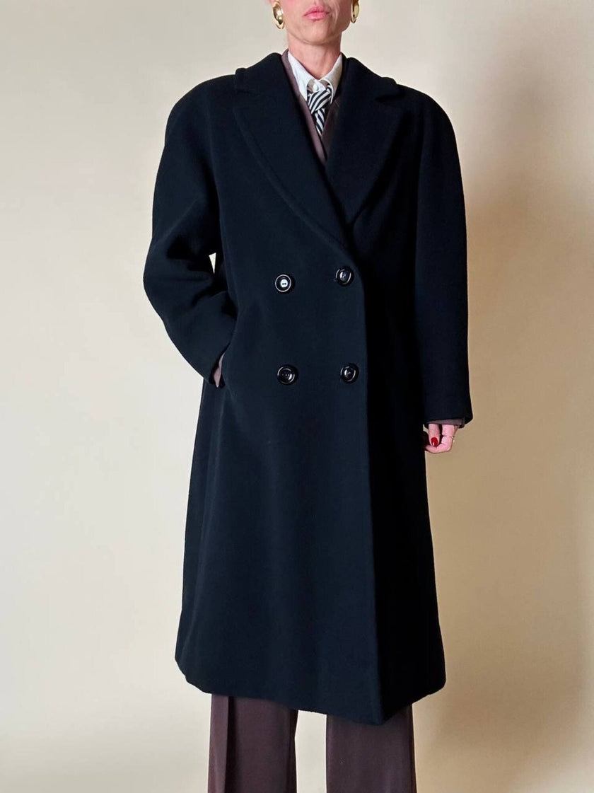 Cappotto doppiopetto oversize in lana nera