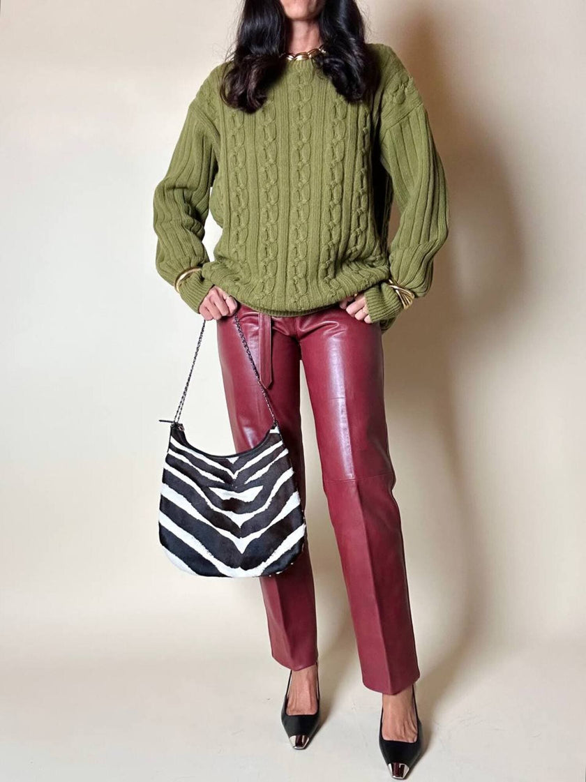 Maglione girocollo lavorato a trecce e a coste larghe verde oliva