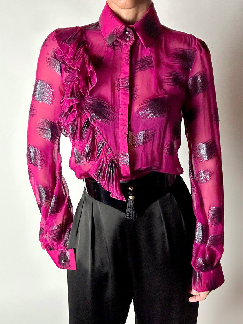 Camicia vintage Emanuel Ungaro in chiffon fucsia e lamé nero con volant plissé