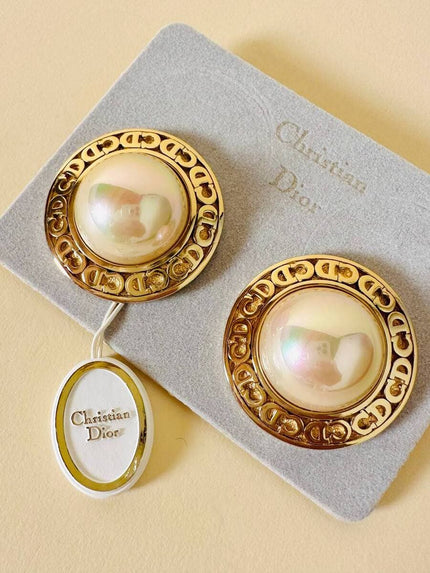 Maxi clip dorate con perle cabochon “Christian Dior”