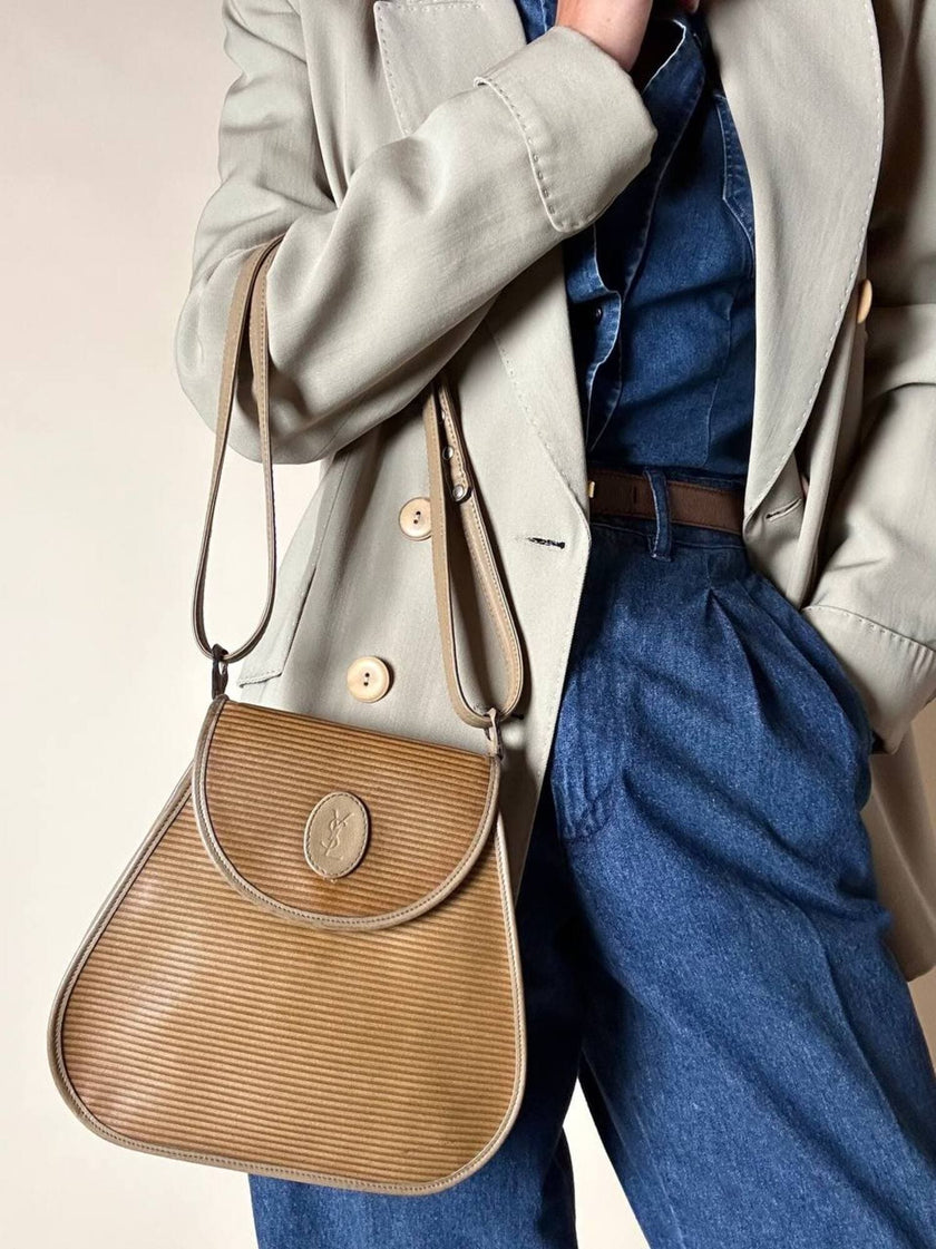 Borsa Yves Saint Laurent in tessuto plastificato millerighe color cammello con riporti in pelle argilla