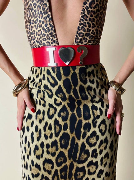 Cintura in pelle rossa I love ? “Moschino Jeans”