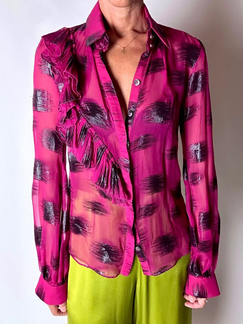 Camicia vintage Emanuel Ungaro in chiffon fucsia e lamé nero con volant plissé