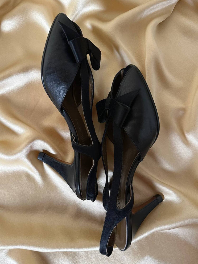 Sandali neri in pelle e raso con fiocco “Yves Saint Laurent”
