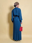 Abito lungo blu lavagna in tessuto Jacquard con motivo Damier