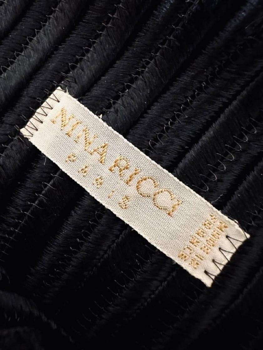 Pochette a busta in passamaneria nera con tracolla “Nina Ricci”