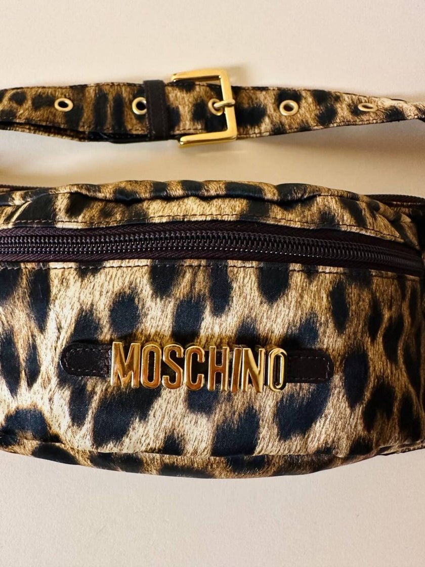Marsupio in raso leopardato “Moschino”