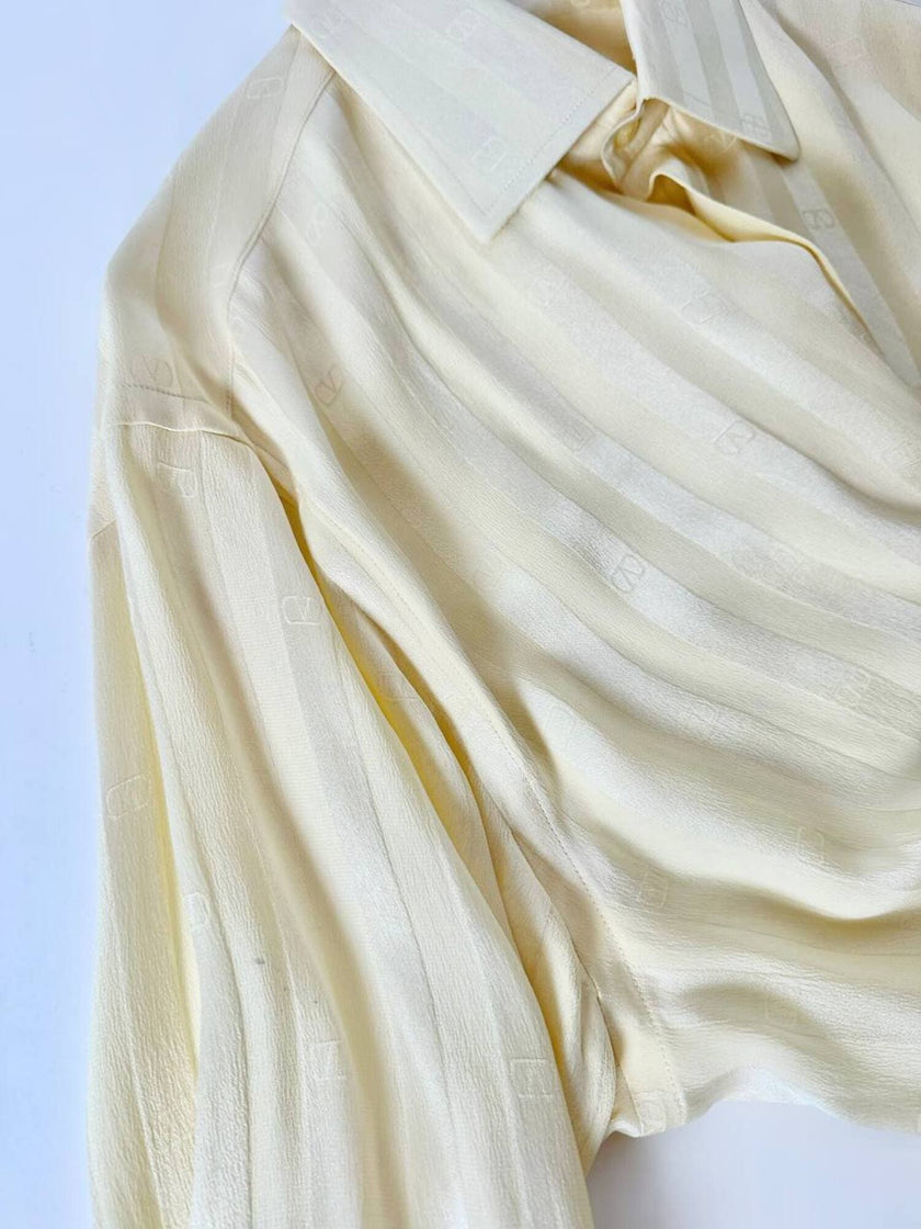 Chemise vintage en soie Valentino Garavani ivoire à rayures avec logos all-over