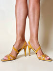 Sandali in whips giallo curcuma con fodera leopardata “Andrea Pfister”