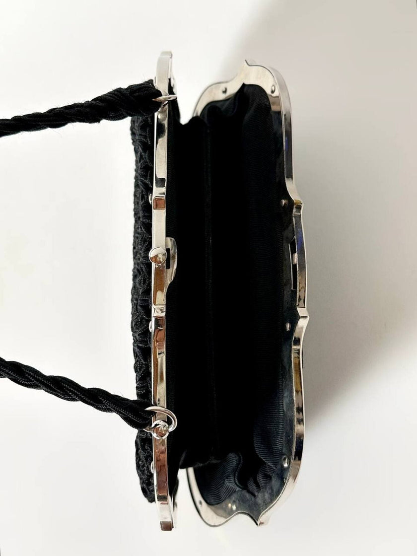 Borsa da sera vintage Art Déco in crochet  nero con montatura in metallo argentato