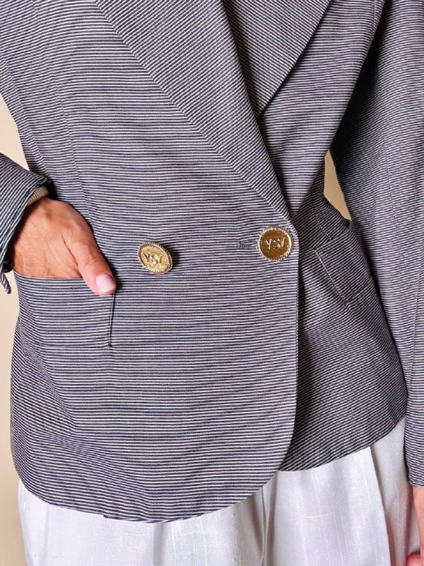 Blazer Yves Saint Laurent fantasia doppiopetto a righe bianche e blu con bottoni dorati
