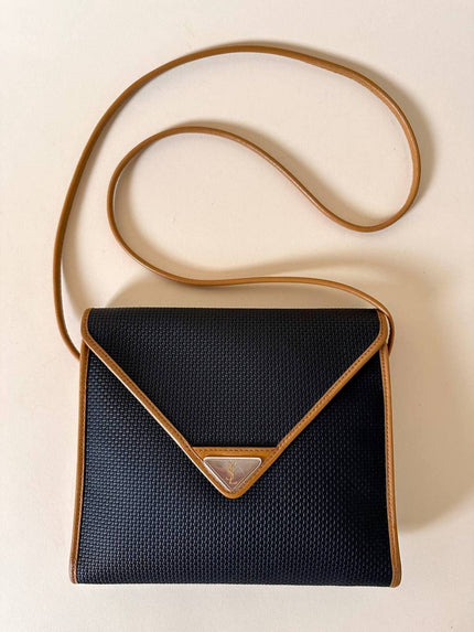 Borsa bandoulière Yves Saint Laurent in tessuto tramato nero con dettagli in pelle cuoio
