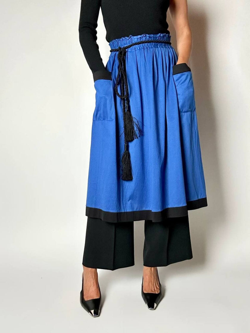 Gonna vintage Yves Saint Laurent in cotone bluette con profili neri e maxi tasche