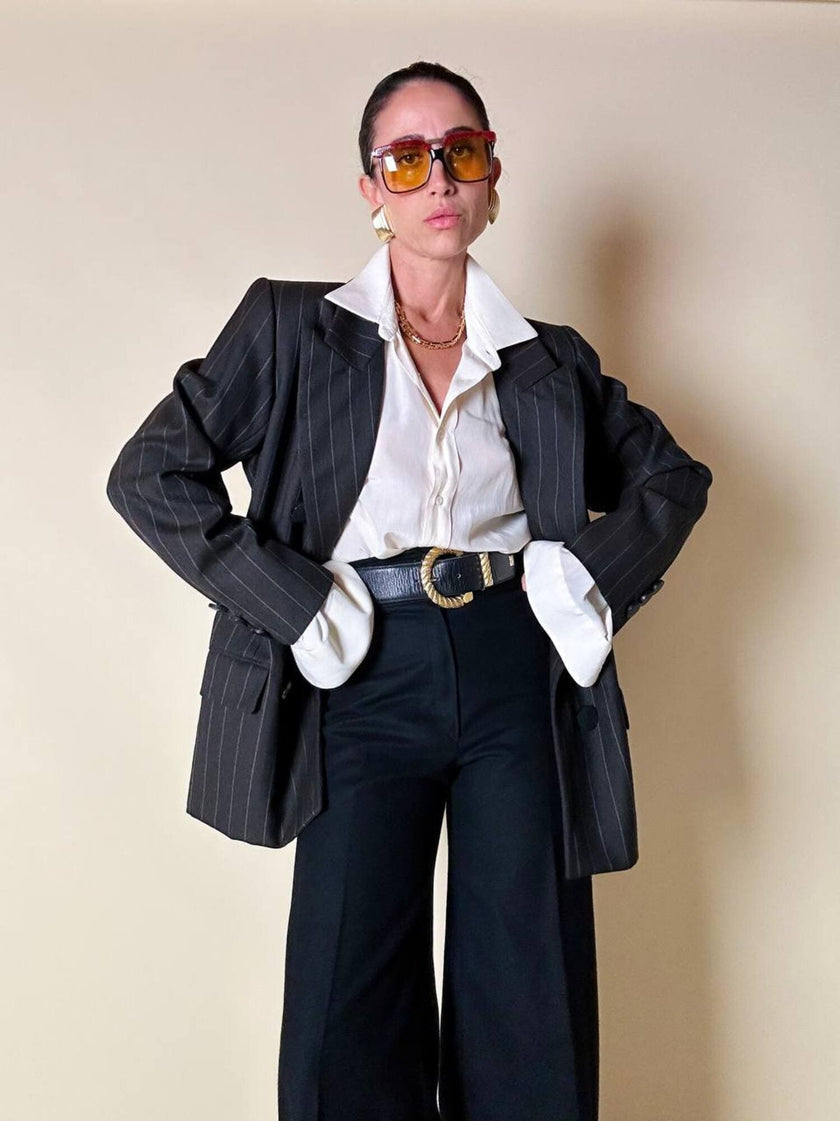 Blazer doppiopetto in rasato di lana grigio gessato con maxi bottoni neri  “Yves Saint Laurent”