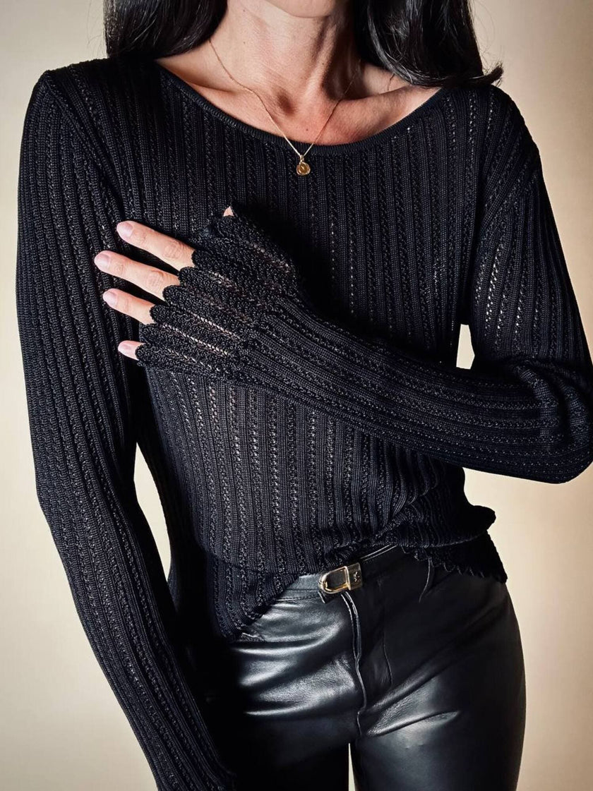 Maglia vintage Yves Saint Laurent nera traforata con profili smerlati