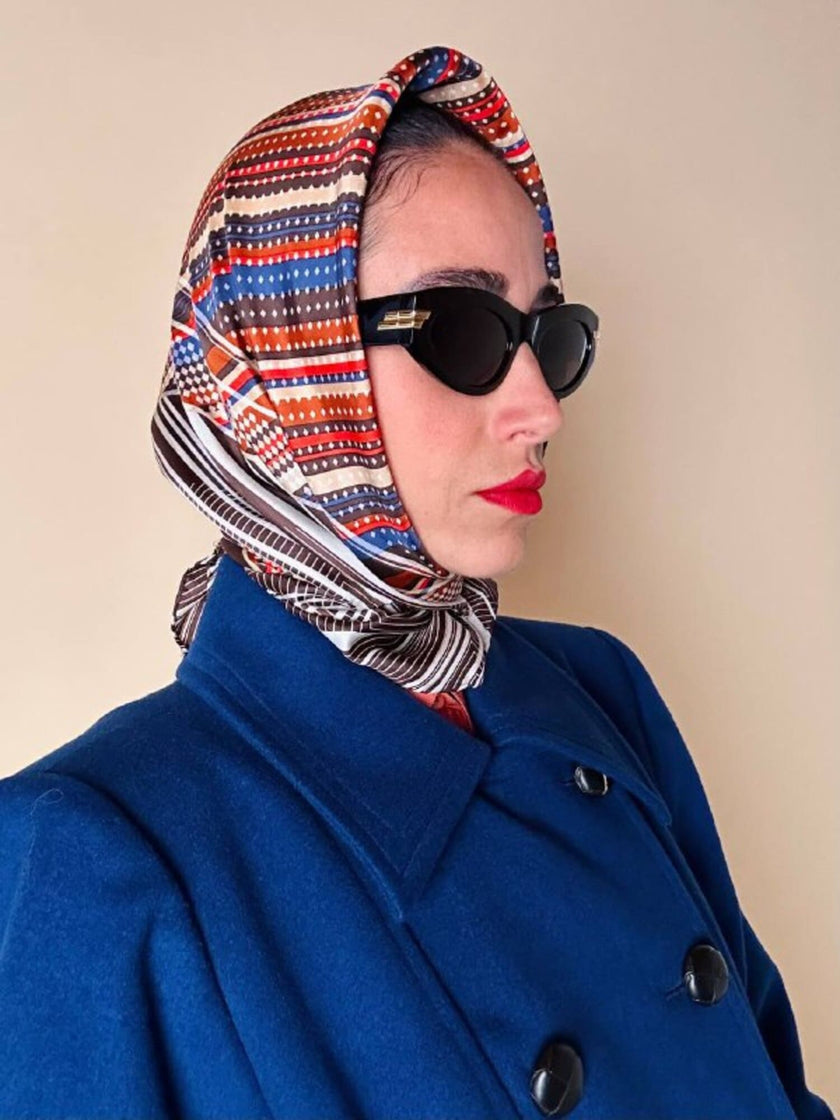 Foulard in seta Philippe De Villière con fantasia grafica multicolore