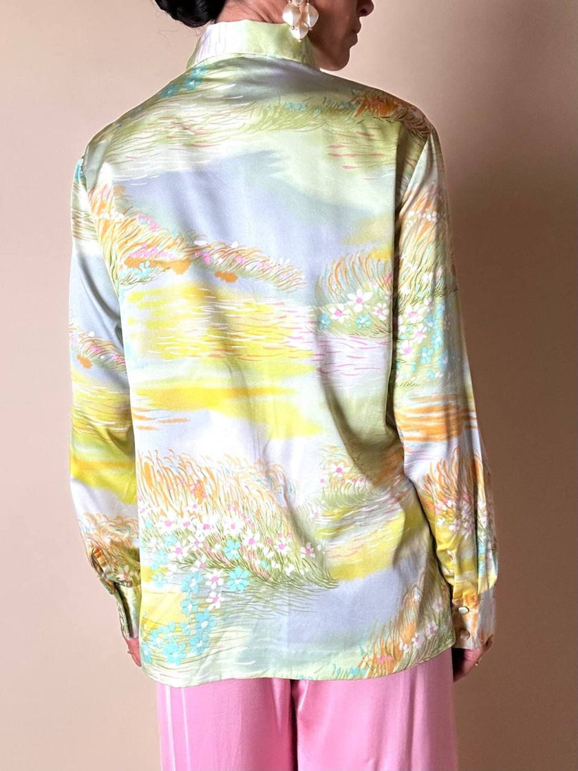 Camicia con fantasia bucolica in tonalità pastello 