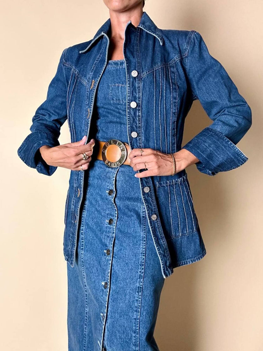 Giacca Christian Lacroix in denim modello sciancrato con lavorazione a nervature