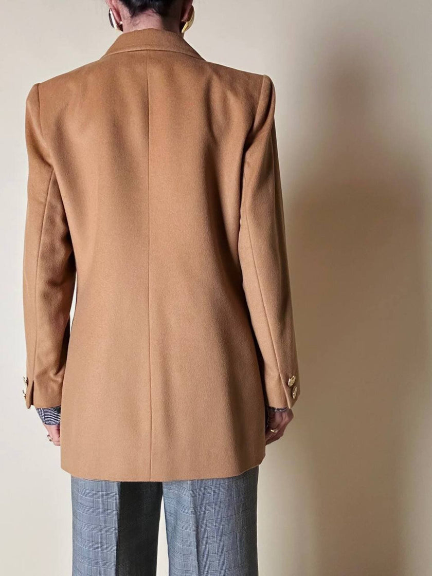 Blazer doppiopetto in lana color biscotto con bottoni dorati “Yves Saint Laurent”