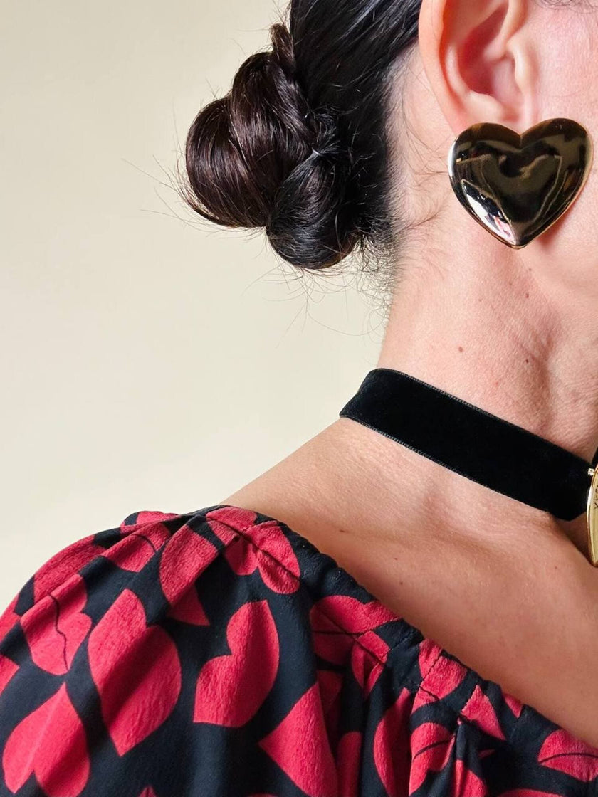 Maxi clip dorate a forma di cuore “Moschino”