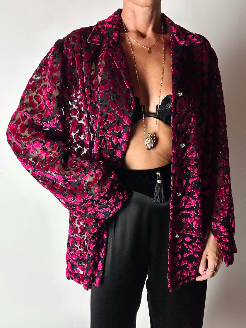 Camicia vintage in velluto dévoré amarena e lurex nero con motivo animalier