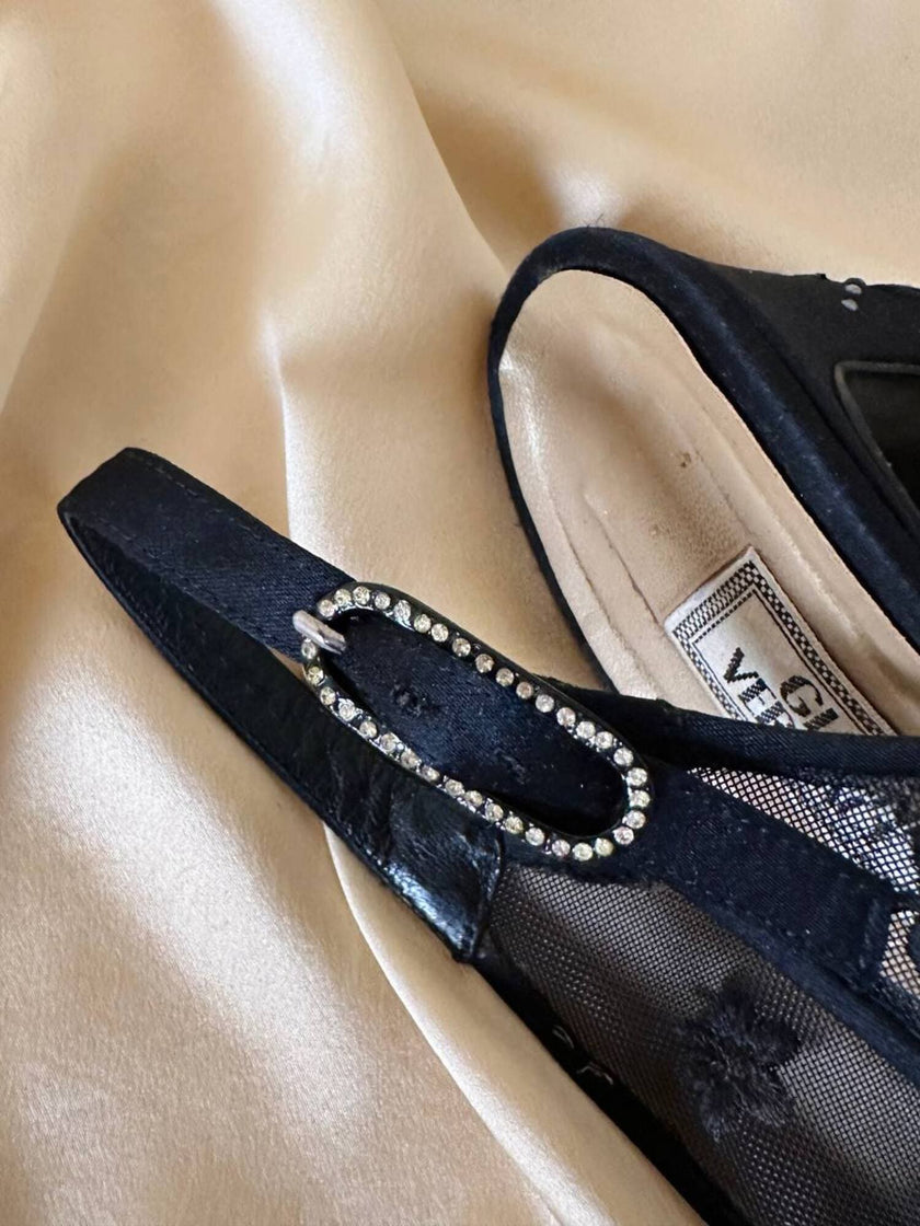 Slingback con plateau in raso di seta e rete ricamata “Gianni Versace”