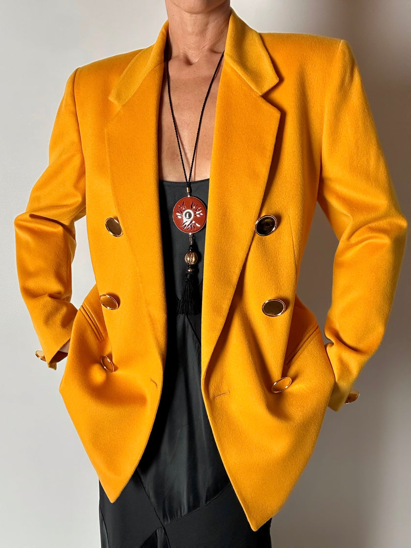 Blazer vintage Genny in cashmere giallo becco d’oca con bottoni gioiello dorati
