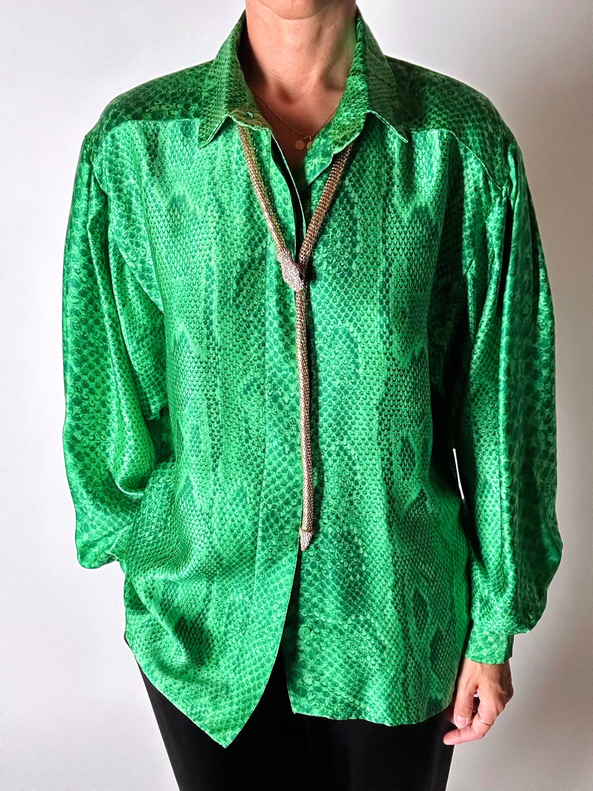 Camicia vintage sartoriale in raso di seta stampa pitone verde smeraldo